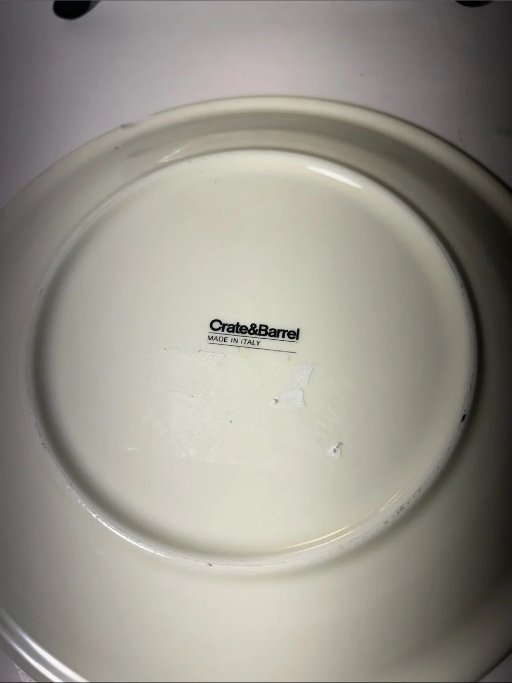 Crate&Barrel Burgundy and Gold Gilded Vine Dinner Plates set of 4